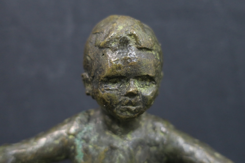 Bets van Wezel: Bronzen beeld, Jongen kopen? Bied vanaf 350!