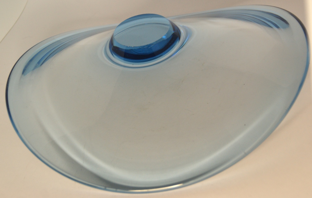 Ongespecificeerd - Per Lütken voor Royal Copenhagen: Selandia dish glazen blauwe schaal kopen? Bied vanaf 20!