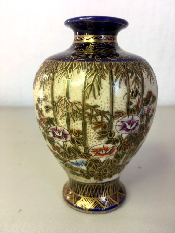 Japans Satsuma vaasje met floraal decor -1930's kopen? Bied vanaf 5!
