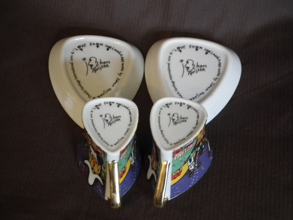 Johan Huijzer twee pop-art espresso kop en schotel Love from Holland kopen? Bied vanaf 25!