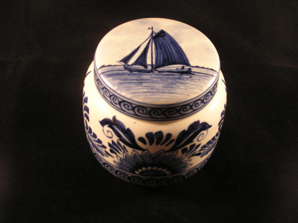 Aurora Workum, aardewerken dekselpotje kopen? Bied vanaf 15!