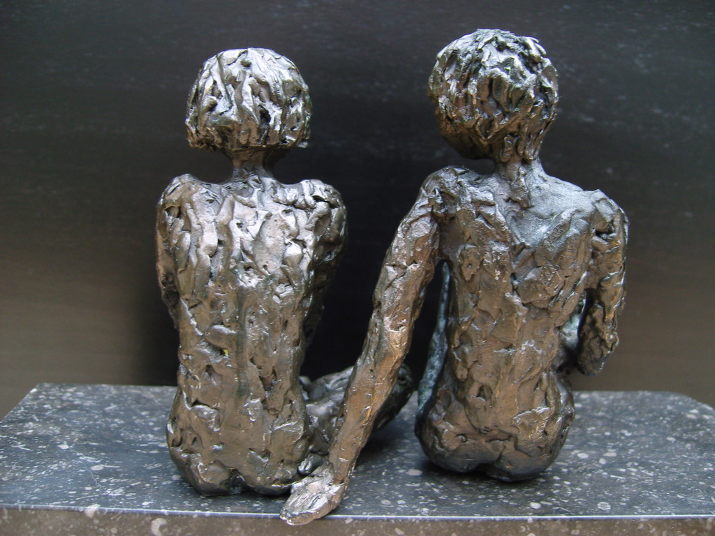 Twee schitterende bronzen beeldjes (gesigneerd) kopen? Bied vanaf 125!