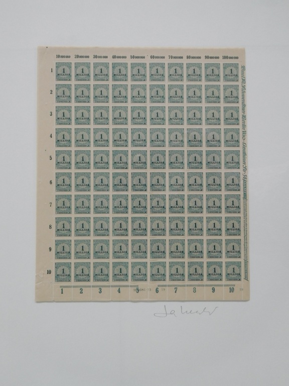 Jan Henderikse, Unieke Ready Made, Postzegelvel DDR 2 Miljoen, Gesigneerd kopen? Bied vanaf 500!