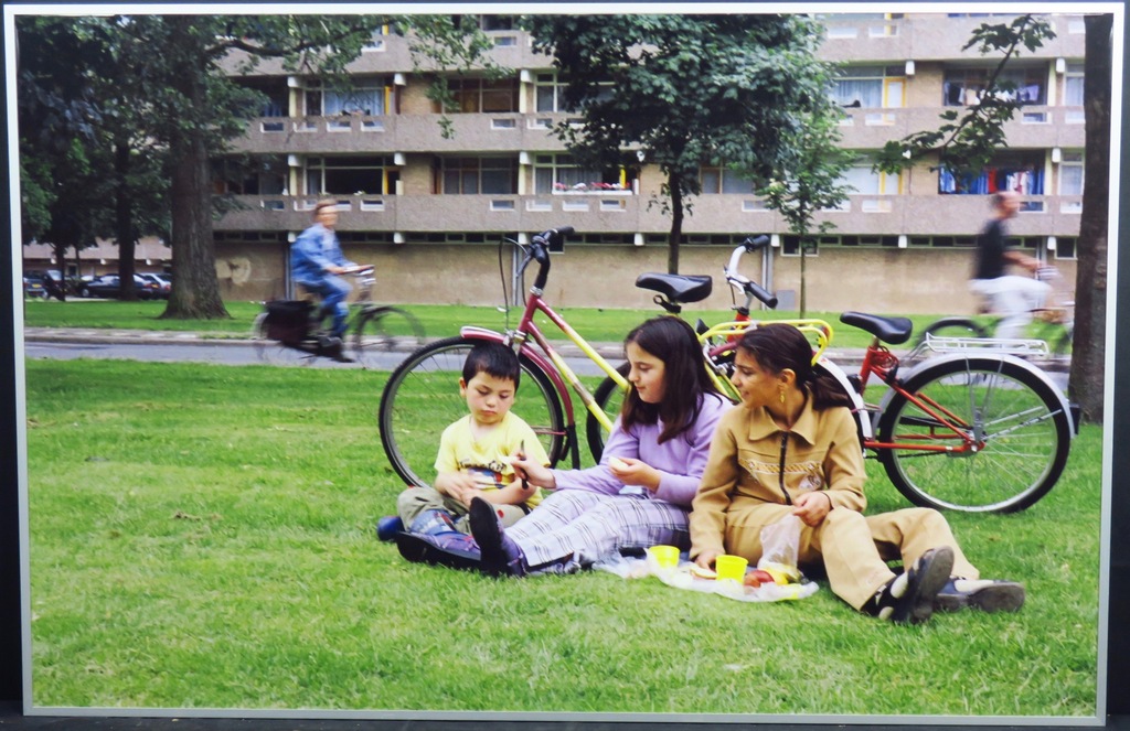Caroline Gresnigt: Foto, Picknicken -Ingelijst kopen? Bied vanaf 1!