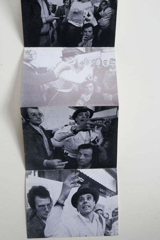 Joseph Beuys kopen? Bied vanaf 1!