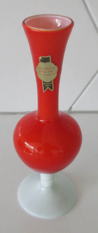 Ongespecificeerd - Veritable Opaline Florence - Oranje en wit opaline glazen vaasje kopen? Bied vanaf 1!
