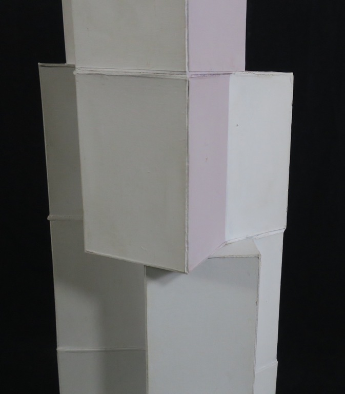 Berend Hendriks: Kartonnen sculptuur, Zonder titel kopen? Bied vanaf 150!