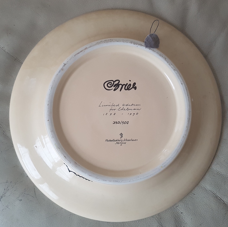 Bord van Clemens Briels kopen? Bied vanaf 1!