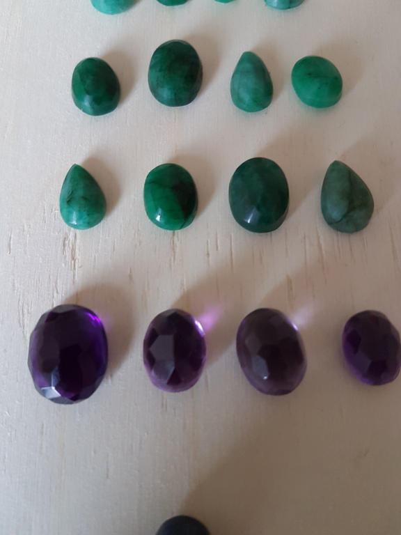 Lot van 25 pz-smaragden, amethist, 1-lapis lazuli-Lotto follia kopen? Bied vanaf 1!