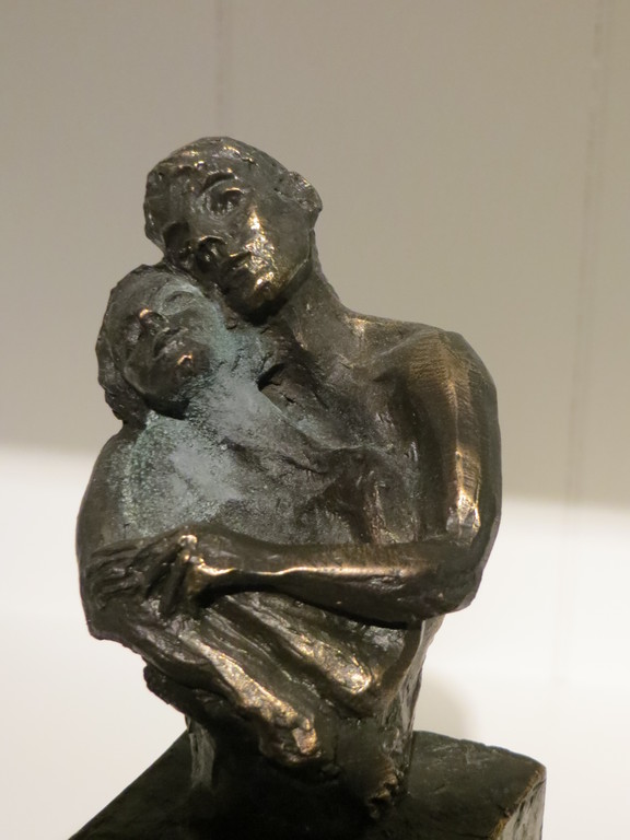 Astrid Veldhuyzen: bronzen beeld, Omarming kopen? Bied vanaf 15!