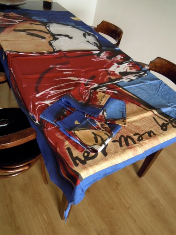 HERMAN BROOD tafelkleed met 5 servetten 200 x 135cm  kopen? Bied vanaf 25!