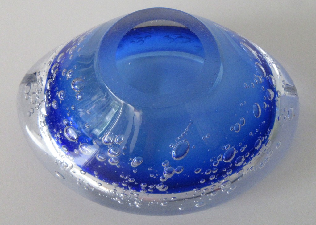 Floris Meydam voor Leerdam - Serica asbak blank en blauw glas met luchtbellen kopen? Bied vanaf 1!