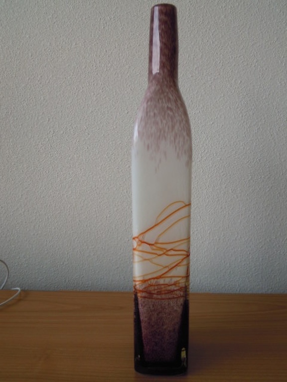 Prachtige 44 cm grote hoge vaas = mondgeblazen in perfecte staat - echt kunstwerk.  kopen? Bied vanaf 25!
