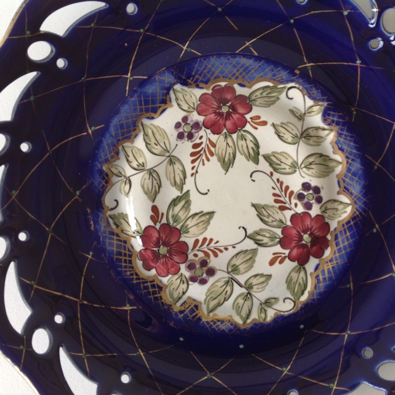 Schaal  Flora Gouda Holland  blauw met goud   model 124 kopen? Bied vanaf 10!