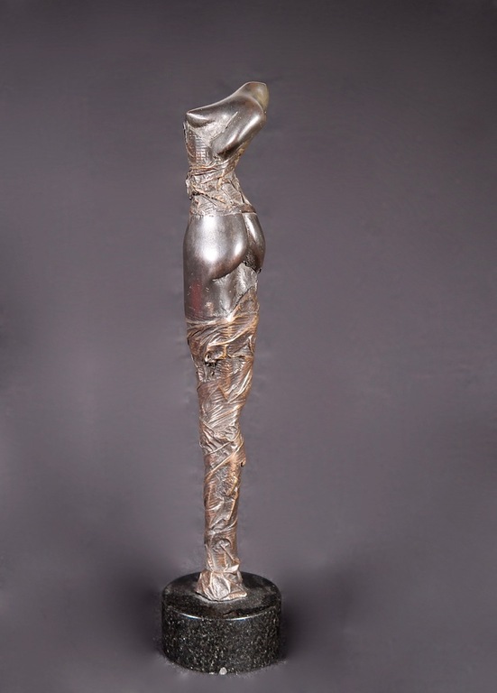 Anton ter Braak: Bronzen sculptuur, Staande dame  kopen? Bied vanaf 170!