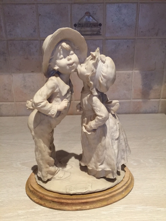 Beeldje van Giuseppe Armani  kopen? Bied vanaf 1!