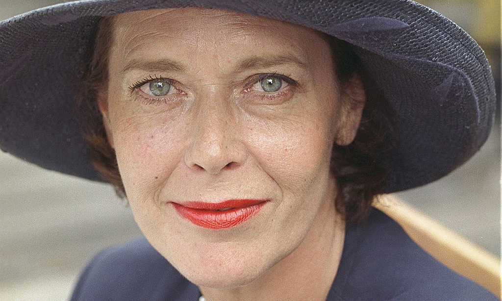 SYLVIA KRISTEL, handgesigneerde zeefdruk 'Face' kopen? Bied vanaf 1!