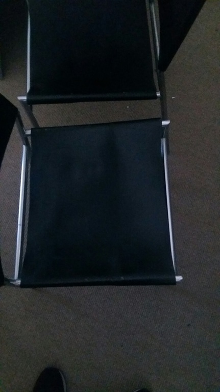 Twee Martin Visser stoelen, gemaakt in de jaren 60 van de vorige eeuw kopen? Bied vanaf 150!