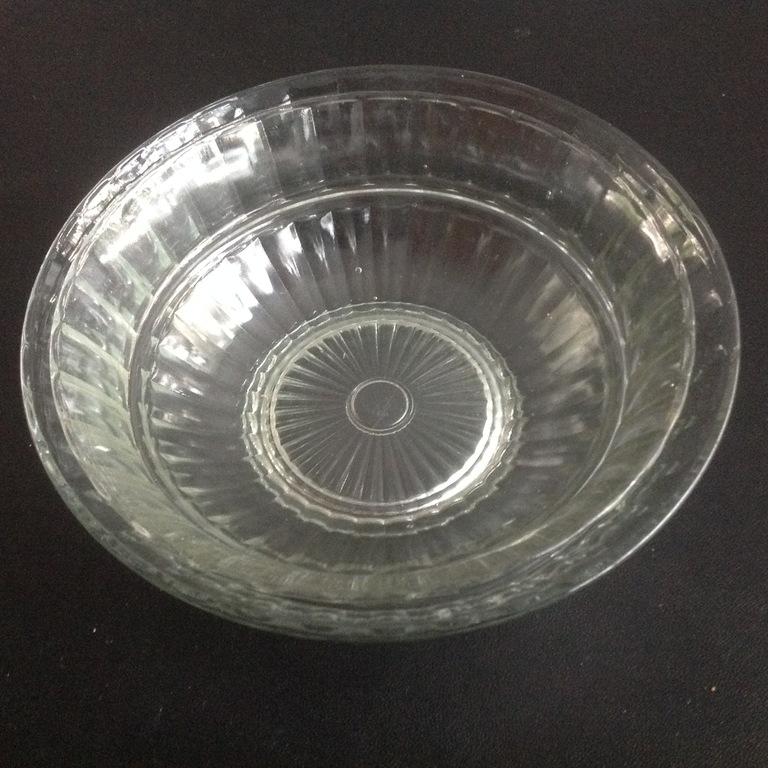 A.D. COPIER - twee glazen schalen  kopen? Bied vanaf 18!