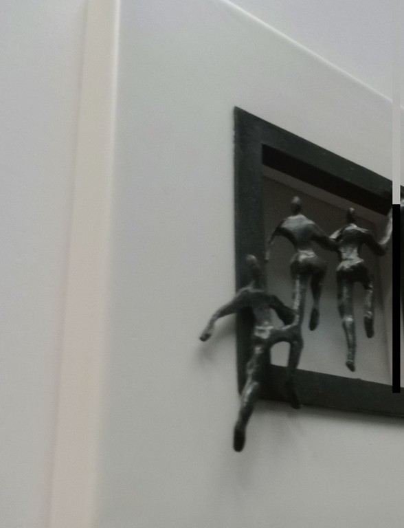 Corry Ammerlaan-Niekerk:  brons op keramiek kopen? Bied vanaf 45!