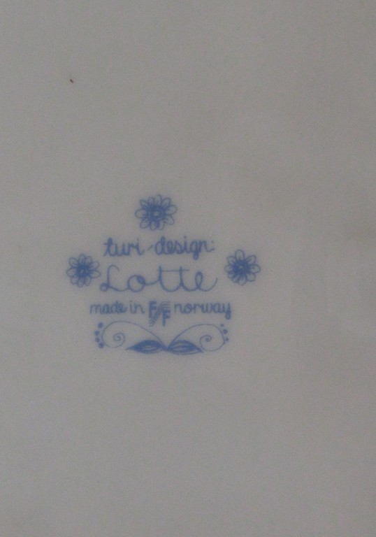 Ongespecificeerd - Figgjo Flint Turi Design - Botervloot met deksel decor Lotte kopen? Bied vanaf 1!