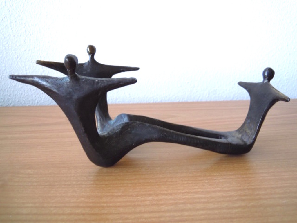 Corry Ammerlaan prachtig massief beeld met de titel " WELKOM " kopen? Bied vanaf 45!