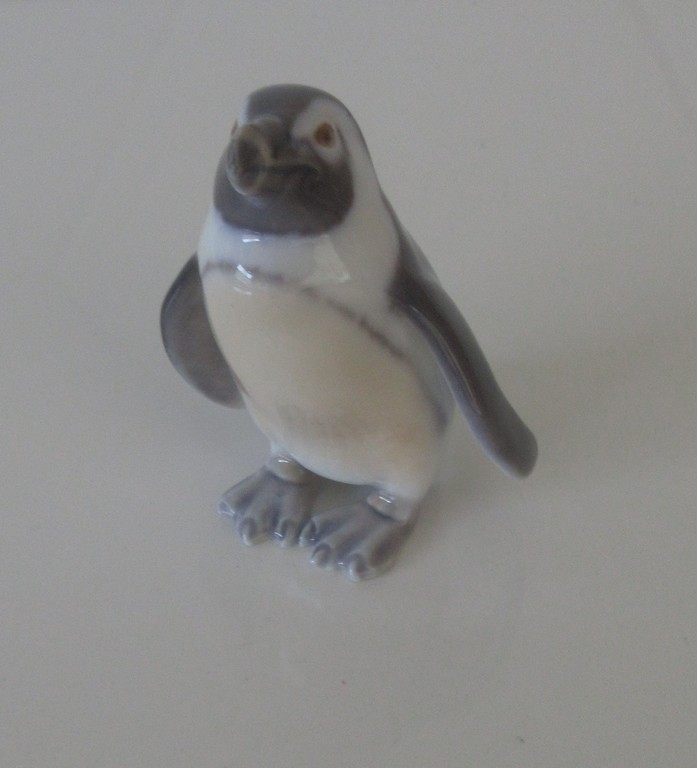 Bing & Grondahl Kopenhagen - Porseleinen figuur van een pinguin moel 1821 kopen? Bied vanaf 18!