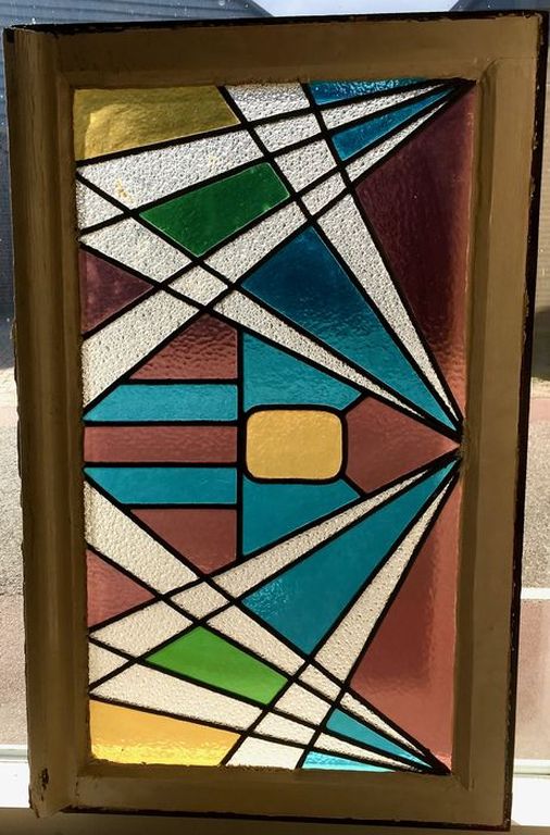 Groot art deco glas-in-lood raam met modernistisch decor ca. 1930 kopen? Bied vanaf 29!