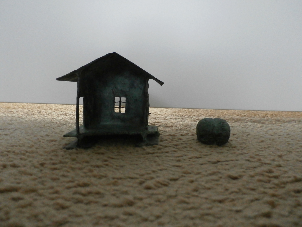 Nicolas Dings - 2 beeldjes - 1998 kopen? Bied vanaf 250!