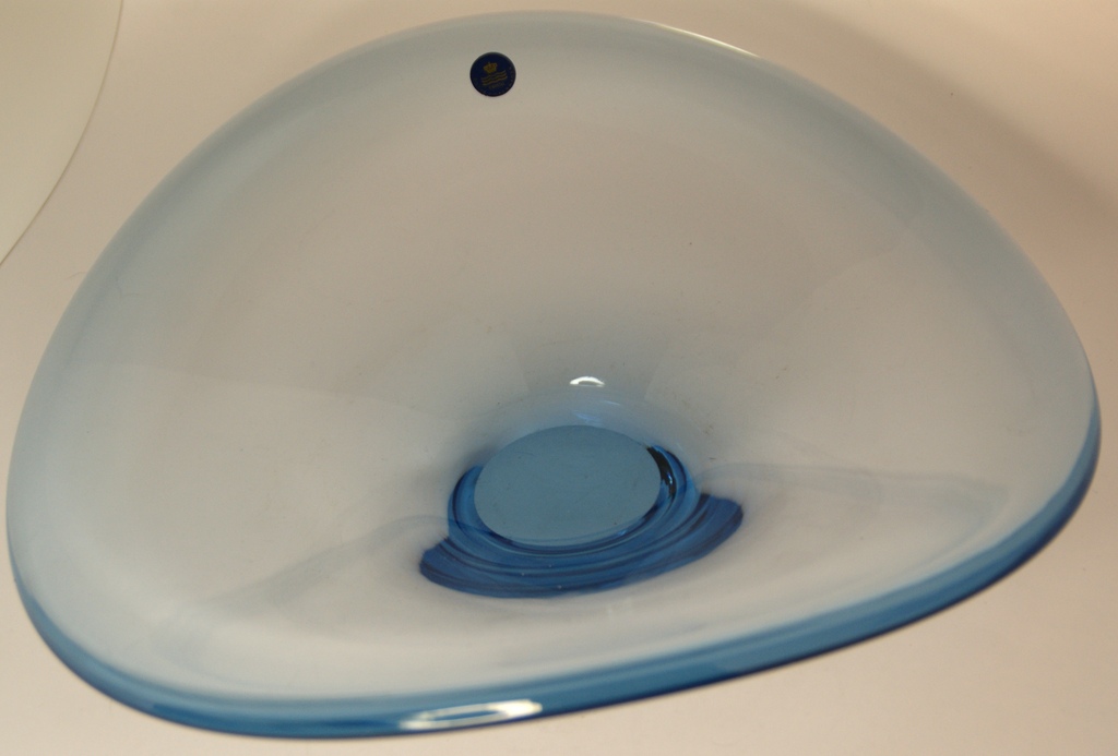 Ongespecificeerd - Per Lütken voor Royal Copenhagen: Selandia dish glazen blauwe schaal kopen? Bied vanaf 20!