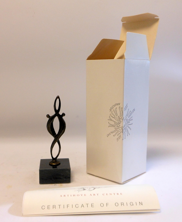 Corrie Ammerlaan Van Niekerk / Artihove - bronskleurig beeldje kopen? Bied vanaf 10!