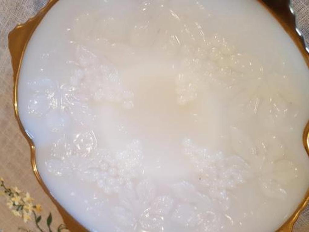 Opaline glazen schaal Francia eind 800 afgewerkt met fijn goud kopen? Bied vanaf 15!