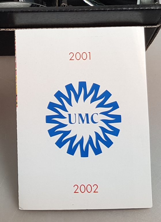 Willem Noyons design zoutvaatje 2-delig, eindejaarsgeschenk 2001 kopen? Bied vanaf 25!