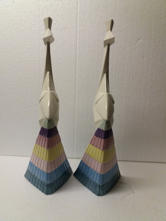 2 x keramische pauw  kopen? Bied vanaf 1!