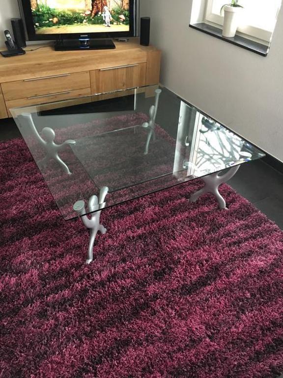 Salontafel met 2 glaslagen naar Keith Haring kopen? Bied vanaf 125!