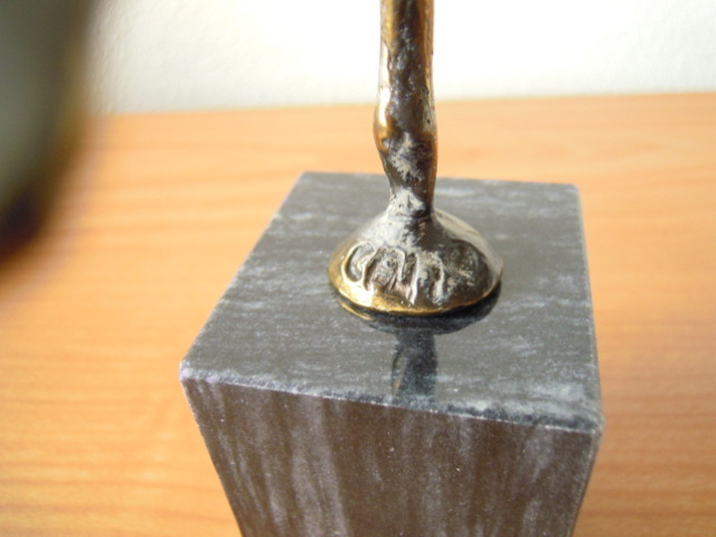 Bronzen beeld naakte dame - Corry Ammerlaan - 30 cm hoog   kopen? Bied vanaf 35!