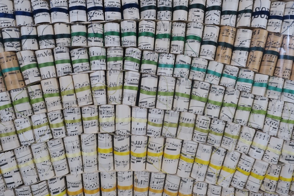 Stef Kreymborg: Bladmuziek en garen, Ingewikkelde muziek III - Ingelijst kopen? Bied vanaf 100!