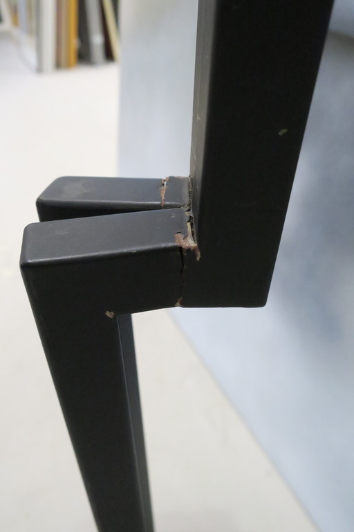 Thijs van Kimmenade: Zwart gemoffeld staal, Stoel (groot) kopen? Bied vanaf 350!