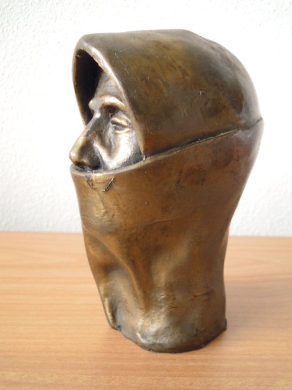 Heel apart beeld dat is verpakt in bronzen laag, 15 cm hoog kopen? Bied vanaf 45!