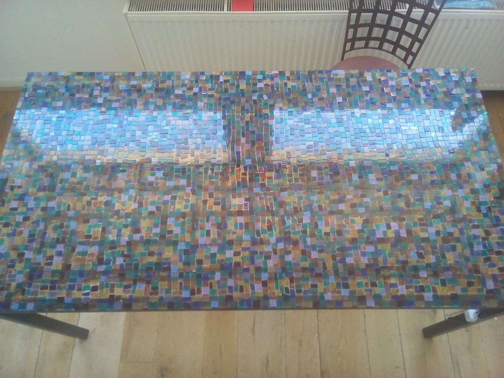 Gladwyn Ramcharan, Moderne glastafel  kopen? Bied vanaf 500!