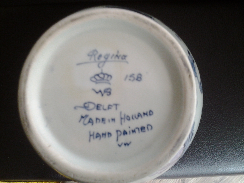 Vaas Delfts Aardewerk, gemerkt Regina kopen? Bied vanaf 60!