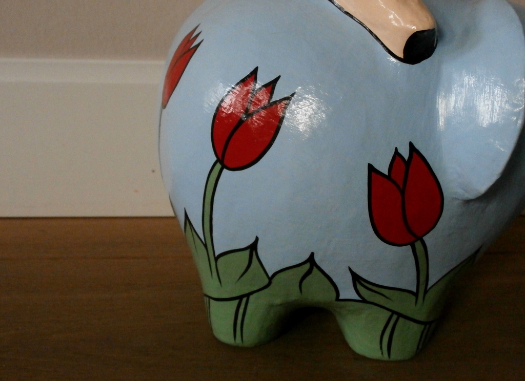 Ada Breedveld - beeld: blauwe olifant tulpen groot - 2003 kopen? Bied vanaf 95!