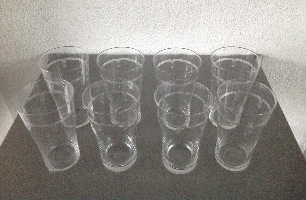 Leerdam: Acht waterglazen met guillocheer-rand kopen? Bied vanaf 18!