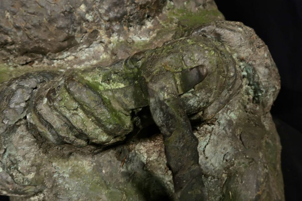 Adri de Waard: Monumentaal bronzen beeld, Aardappelschiller + Emmer/Mand (Groot) kopen? Bied vanaf 1500!