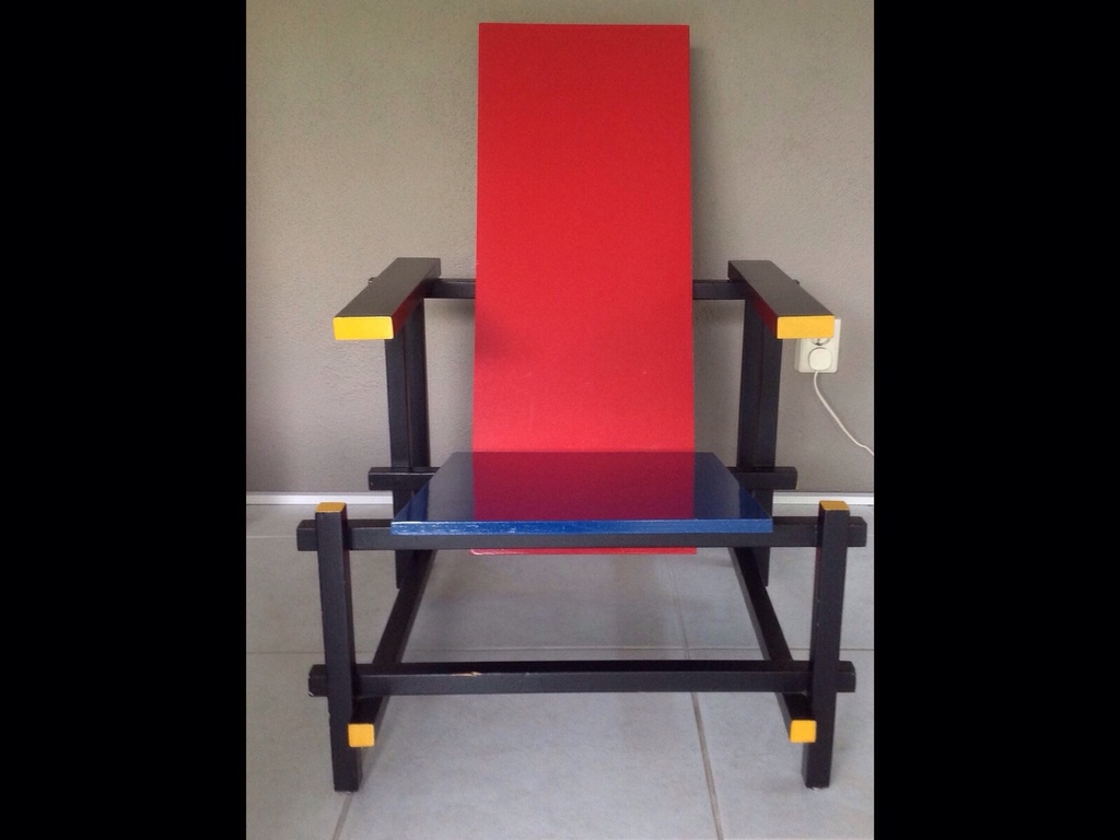 Rood blauwe stoel , zelfbouw, hout kopen? Bied vanaf 55!