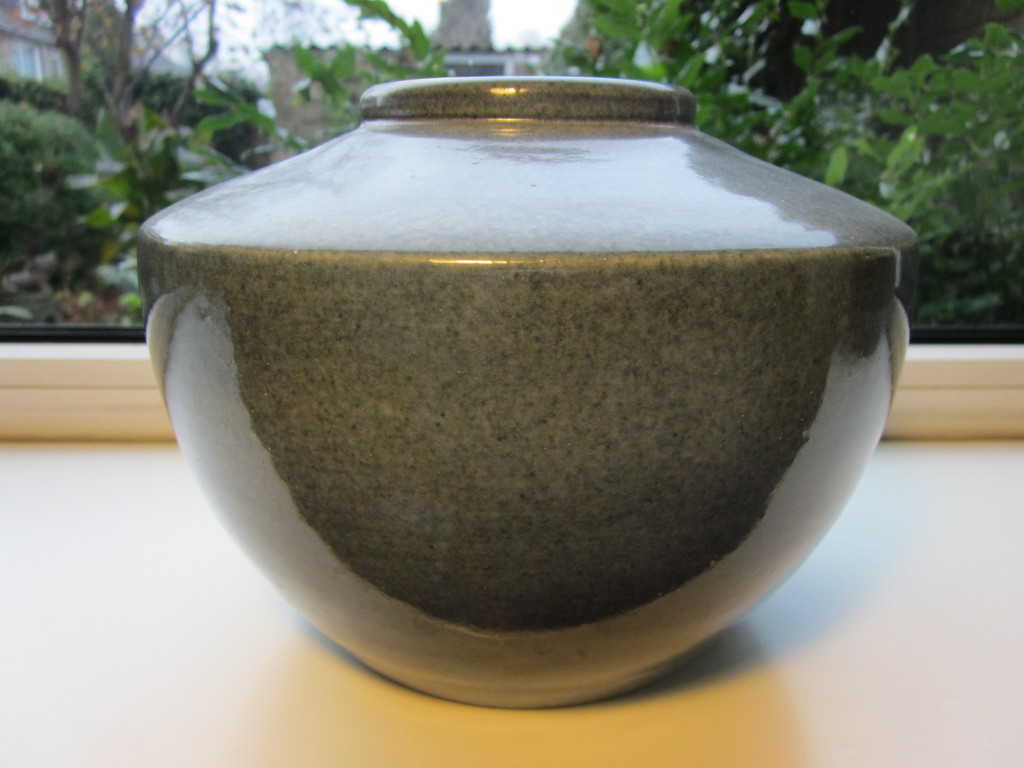 Bijzondere keramische vaas van Ecri Katwijk kopen? Bied vanaf 20!