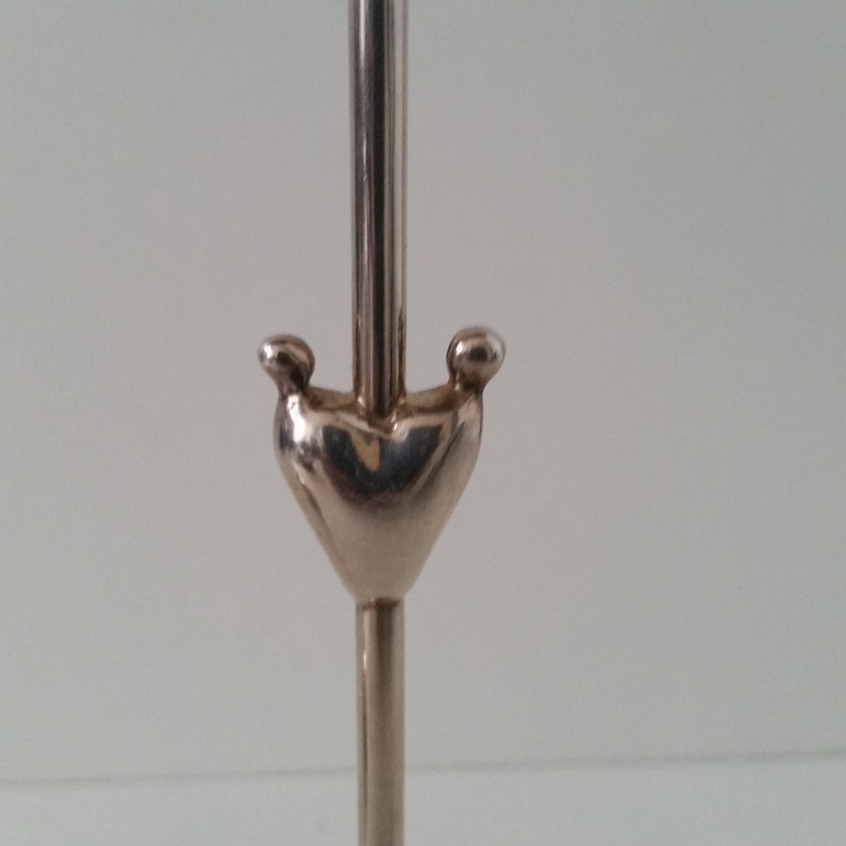 Corry Ammerlaan Van Niekerk. 2 kristallen verzilverde grote wijnglazen kopen? Bied vanaf 12!