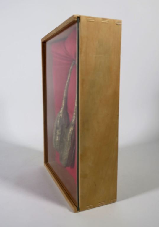 Antonie Eikemans: Bronzen beeld in kist, Hangvrucht kopen? Bied vanaf 1!