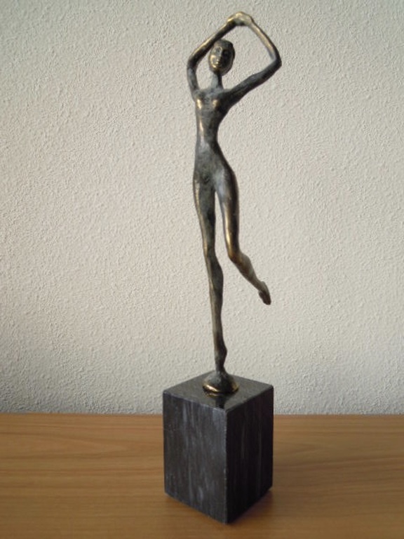 Bronzen beeld naakte dame - Corry Ammerlaan - 30 cm hoog   kopen? Bied vanaf 35!