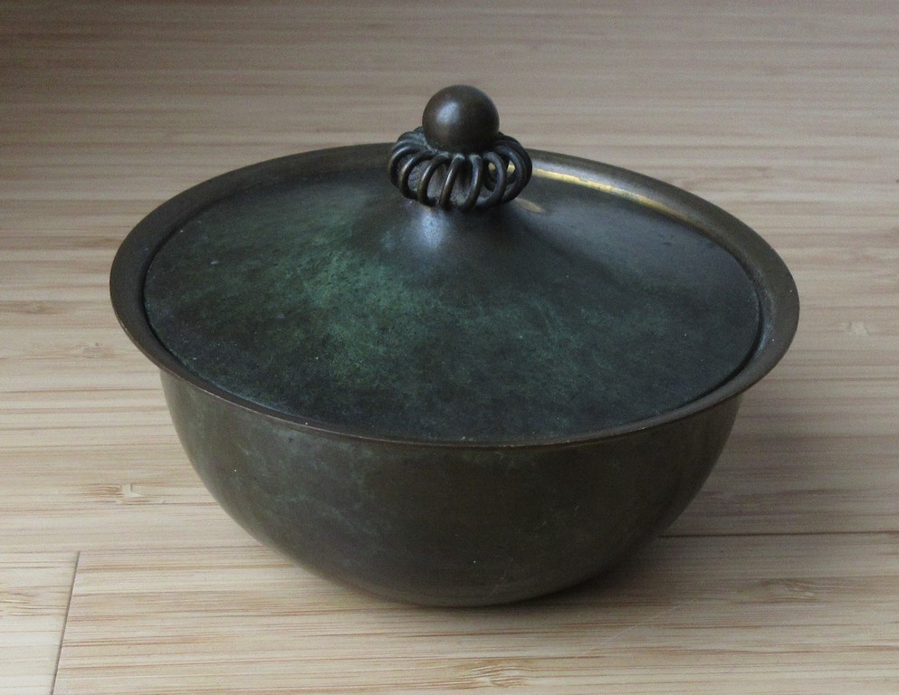 Just Andersen (Denemarken, 1884 - 1943)-  Bronzen Dekseldoos kopen? Bied vanaf 40!